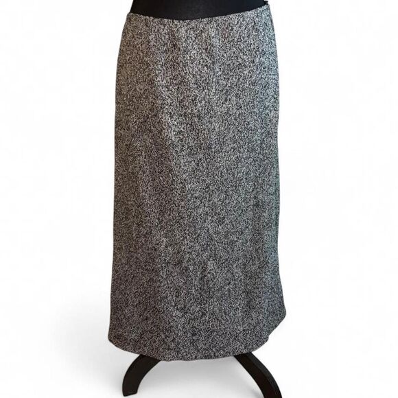 โจ Chic Necessary Objects Charcoal A-Line Skirt โจ - Picture 4 of 4